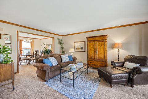 Tiny photo for 2012 Somerset Lane, Wheaton, IL 60189 (MLS # 12614224)