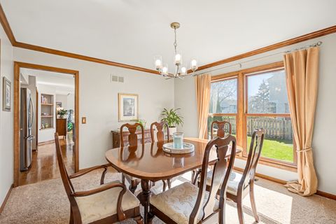 Tiny photo for 2012 Somerset Lane, Wheaton, IL 60189 (MLS # 12614224)