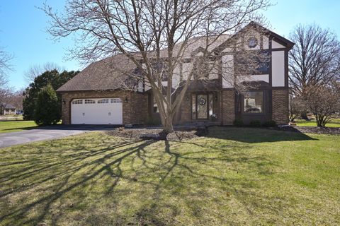 Tiny photo for 2012 Somerset Lane, Wheaton, IL 60189 (MLS # 12614224)