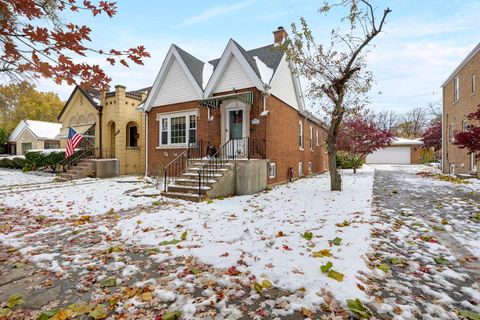 Photo of 10021 S Oakley Avenue, Chicago, IL 60643 (MLS # 12525054)
