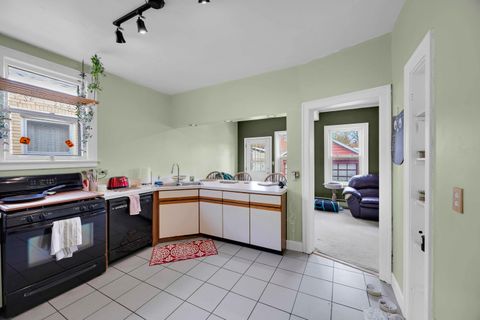 Tiny photo for 10021 S Oakley Avenue, Chicago, IL 60643 (MLS # 12525054)