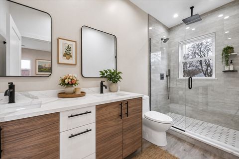 Tiny photo for 1721 W Arthur Avenue, Chicago, IL 60626 (MLS # 12633612)