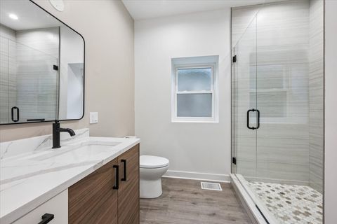 Tiny photo for 1721 W Arthur Avenue, Chicago, IL 60626 (MLS # 12633612)