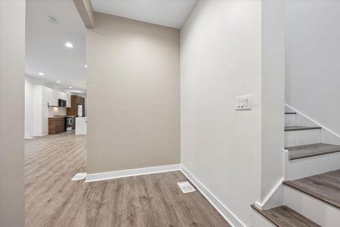 Tiny photo for 1721 W Arthur Avenue, Chicago, IL 60626 (MLS # 12633612)