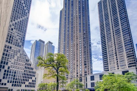 Photo of 401 E ONTARIO Street #3207, Chicago, IL 60611 (MLS # 12488394)