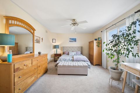 Tiny photo for 122 E Aspen Circle, Hainesville, IL 60030 (MLS # 12586624)