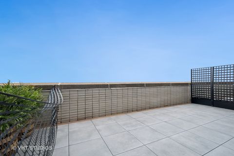 Tiny photo for 1550 N Lake Shore Drive #2E, Chicago, IL 60610 (MLS # 12484517)