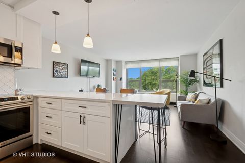 Tiny photo for 1550 N Lake Shore Drive #2E, Chicago, IL 60610 (MLS # 12484517)