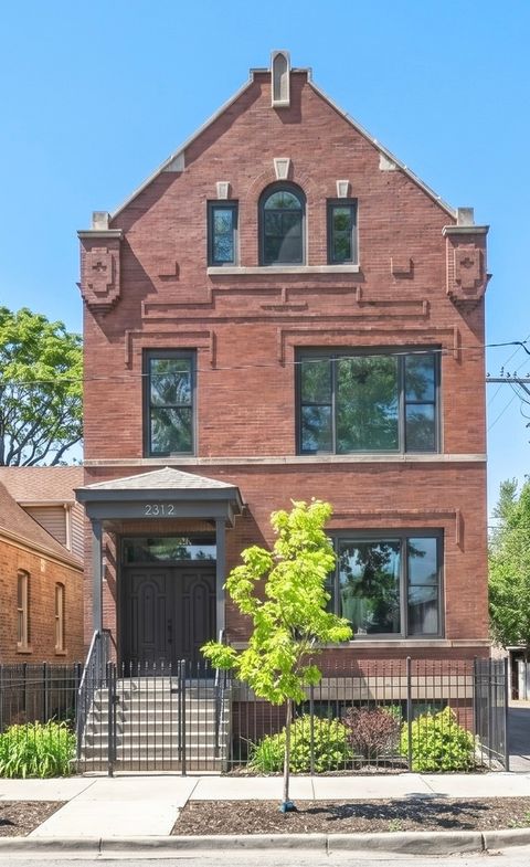 Photo of 2312 W Charleston Street, Chicago, IL 60647 (MLS # 12644292)