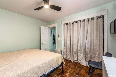 Tiny photo for 620 N ALMOND Street, Carbondale, IL 62901 (MLS # EB460058)