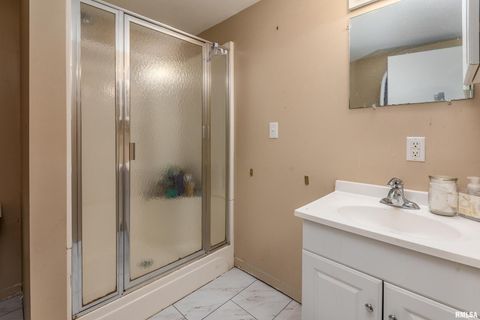 Tiny photo for 620 N ALMOND Street, Carbondale, IL 62901 (MLS # EB460058)