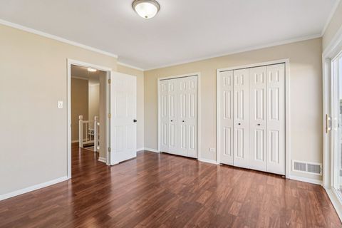 Tiny photo for 452 Meadow Green Lane, Round Lake Beach, IL 60073 (MLS # 12597857)