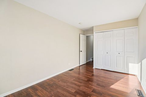 Tiny photo for 452 Meadow Green Lane, Round Lake Beach, IL 60073 (MLS # 12597857)