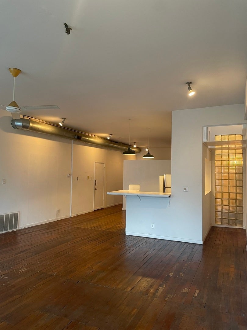 1908 S Halsted Street 2F