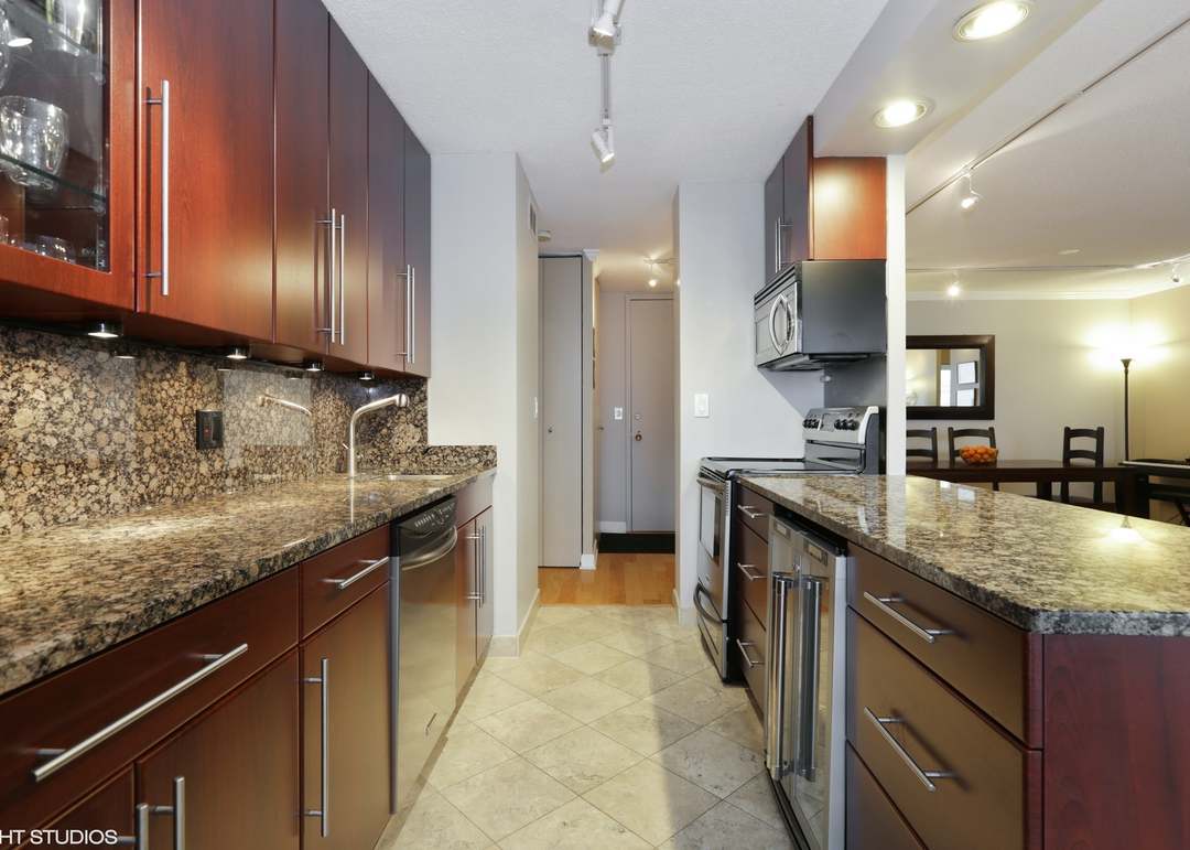3150 N SHERIDAN Road 24B