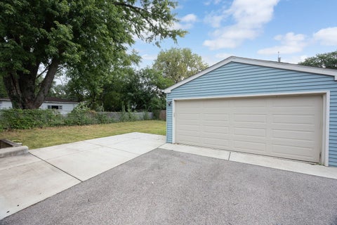 Tiny photo for 3S625 LORRAINE Avenue, Warrenville, IL 60555 (MLS # 12757305)