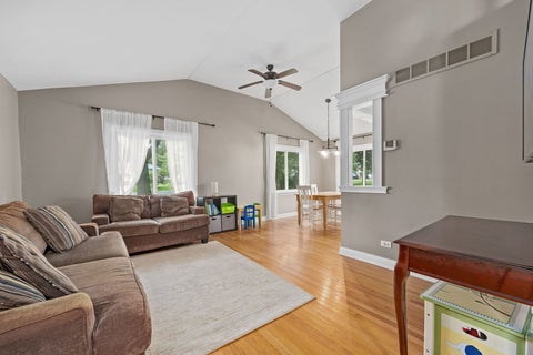 Tiny photo for 3S625 LORRAINE Avenue, Warrenville, IL 60555 (MLS # 12757305)