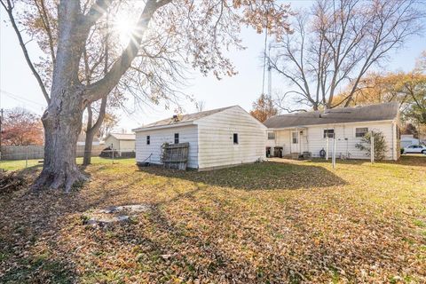Tiny photo for 152 Debruler Drive, Lincoln, IL 62656 (MLS # 12519633)