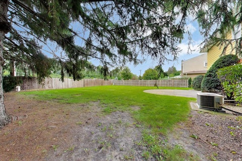 Tiny photo for 1910 E Robinhood Lane, Arlington Heights, IL 60004 (MLS # 12736455)