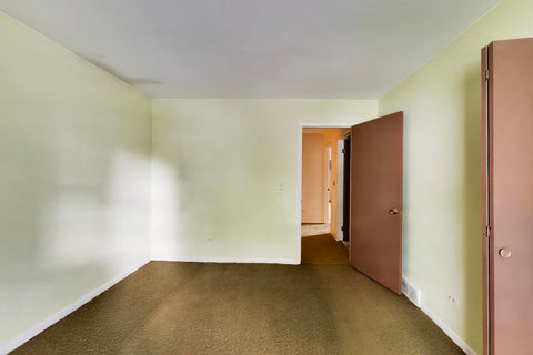 Tiny photo for 1910 E Robinhood Lane, Arlington Heights, IL 60004 (MLS # 12736455)