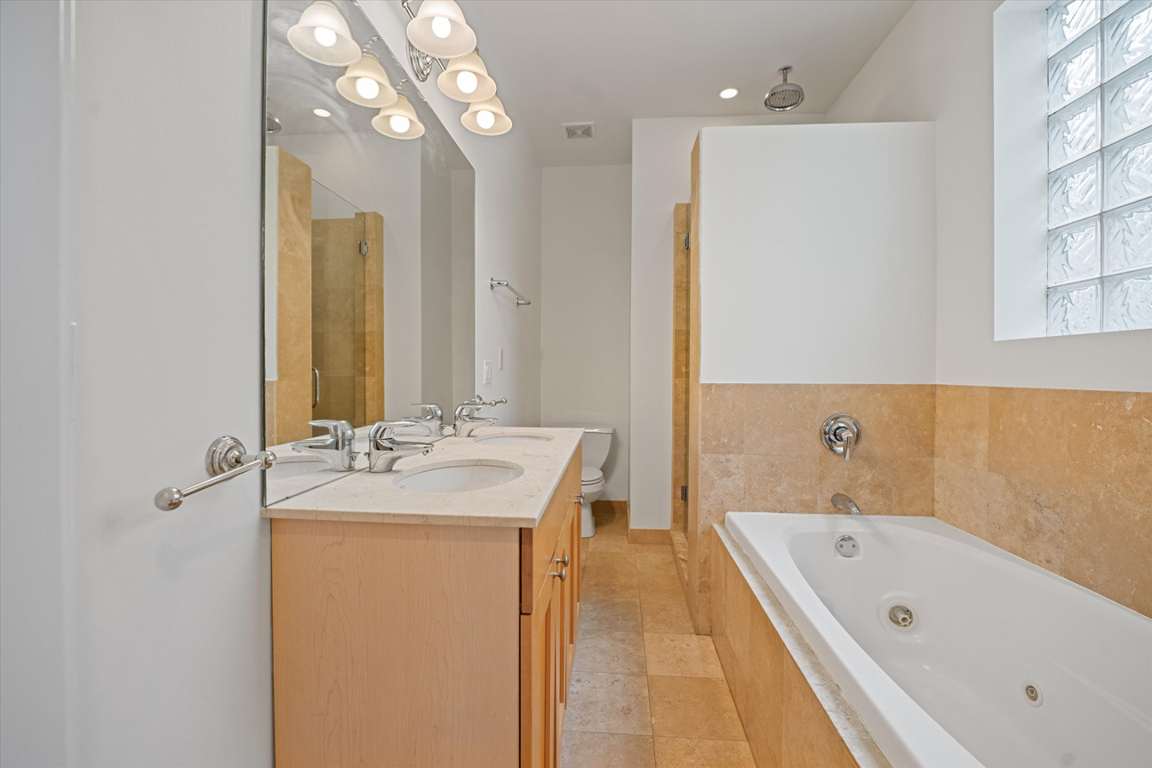 1855 W ARMITAGE Avenue 2