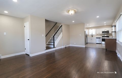 Tiny photo for 447 S Elmhurst Road, Mount Prospect, IL 60056 (MLS # 12563167)