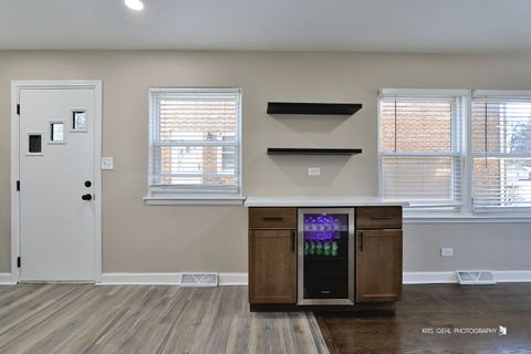 Tiny photo for 447 S Elmhurst Road, Mount Prospect, IL 60056 (MLS # 12563167)