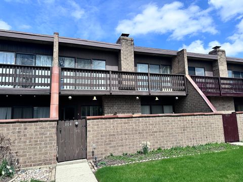 804 Kenneth Circle Unit 804, Elgin, IL 60120 - #: 12651517