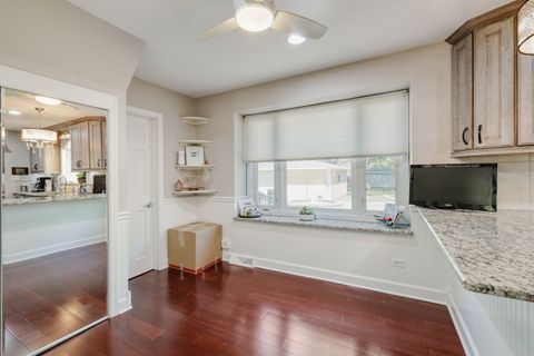 Tiny photo for La Grange, IL 60525 (MLS # 12645424)