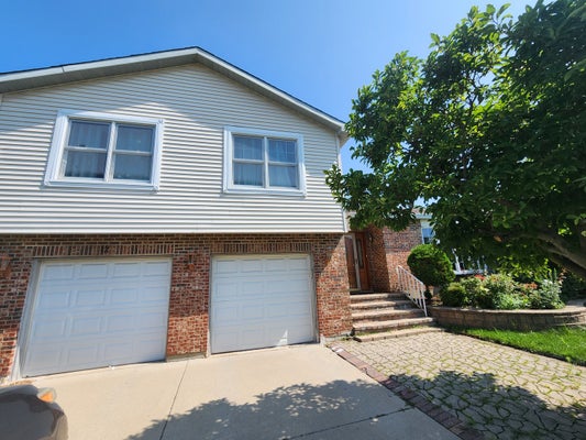 12 MILL POND DR, GLENDALE HEIGHTS, IL 60139 - Image 4a105e3003fc9fa63847c4b5b9dd8df8/221802768