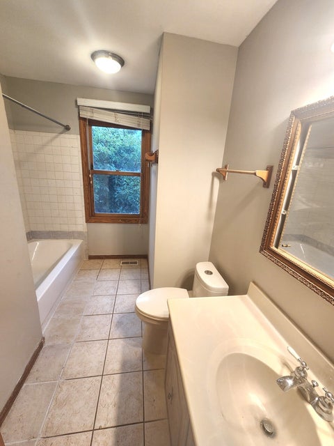 Tiny photo for 12 Mill Pond Drive, Glendale Heights, IL 60139 (MLS # 12758338)