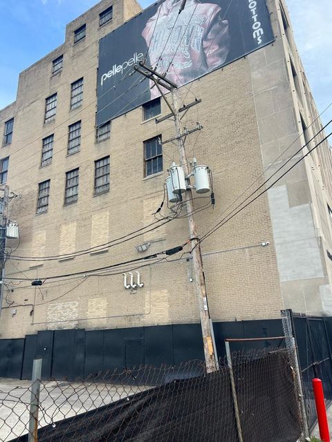 3960 W Madison Street Chicago IL 60624