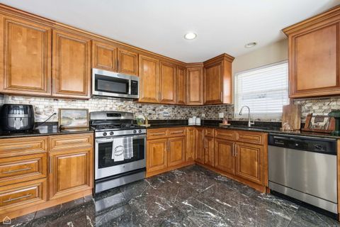 Tiny photo for 7811 W 102nd Street, Palos Hills, IL 60465 (MLS # 12527494)