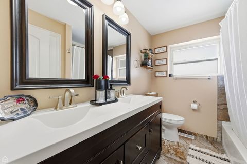 Tiny photo for 7811 W 102nd Street, Palos Hills, IL 60465 (MLS # 12527494)