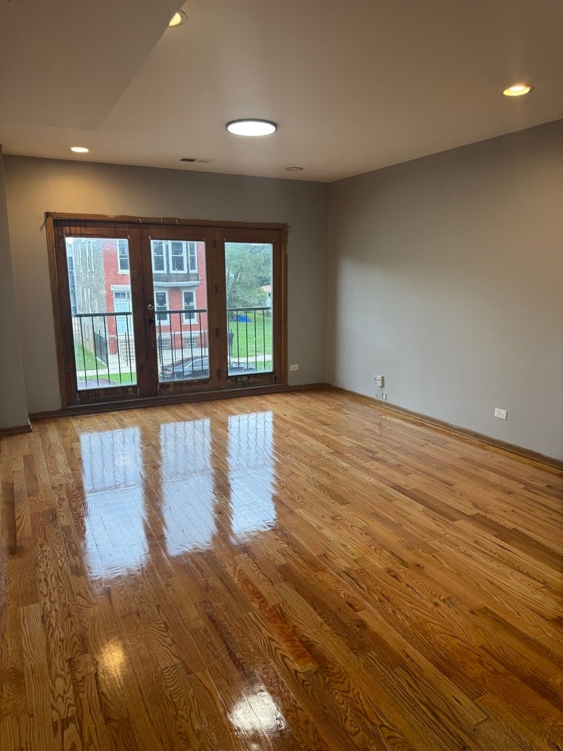 1114 S Albany Avenue 2