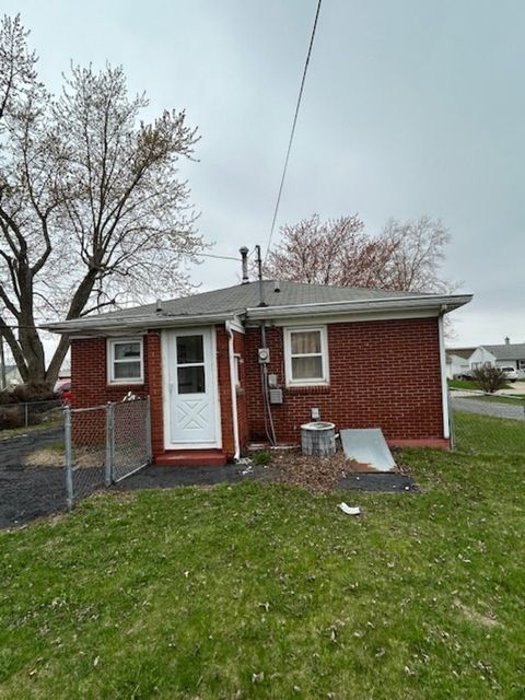 Tiny photo for 421 4th Street E, Milan, IL 61264 (MLS # 12549981)