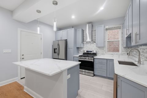 Tiny photo for 4524 N Central Park Avenue #2, Chicago, IL 60625 (MLS # 12524987)
