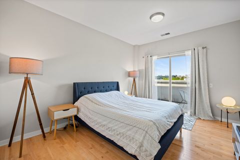 Tiny photo for 1155 W Roosevelt Road #506, Chicago, IL 60608 (MLS # 12640392)