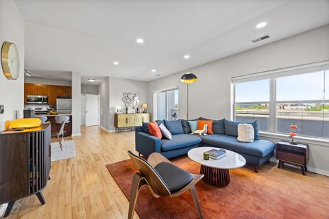 Tiny photo for 1155 W Roosevelt Road #506, Chicago, IL 60608 (MLS # 12640392)