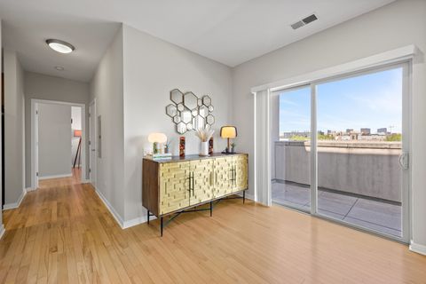 Tiny photo for 1155 W Roosevelt Road #506, Chicago, IL 60608 (MLS # 12640392)