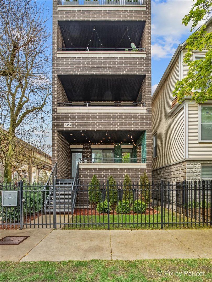 3414 N SEMINARY Avenue 1