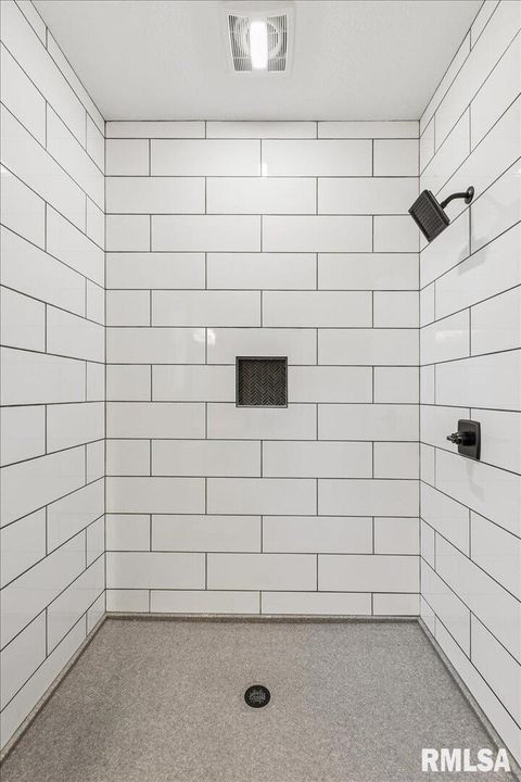 Tiny photo for 1323 5TH Avenue, De Witt, IA 52742 (MLS # QC4268926)