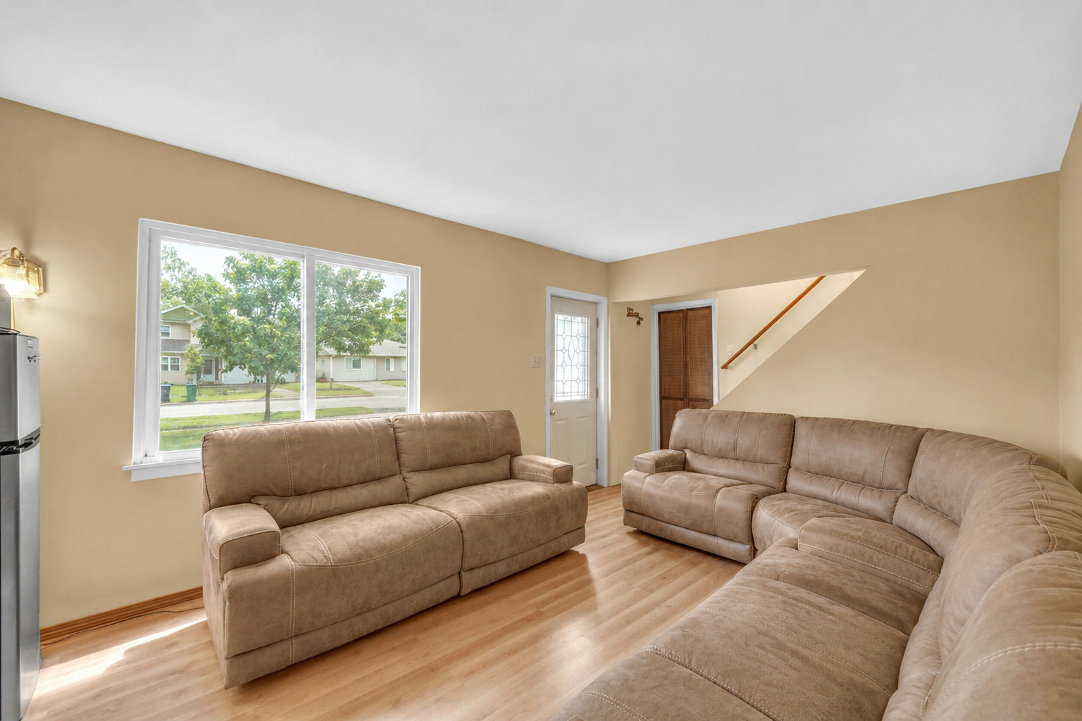 230 W Morris Avenue