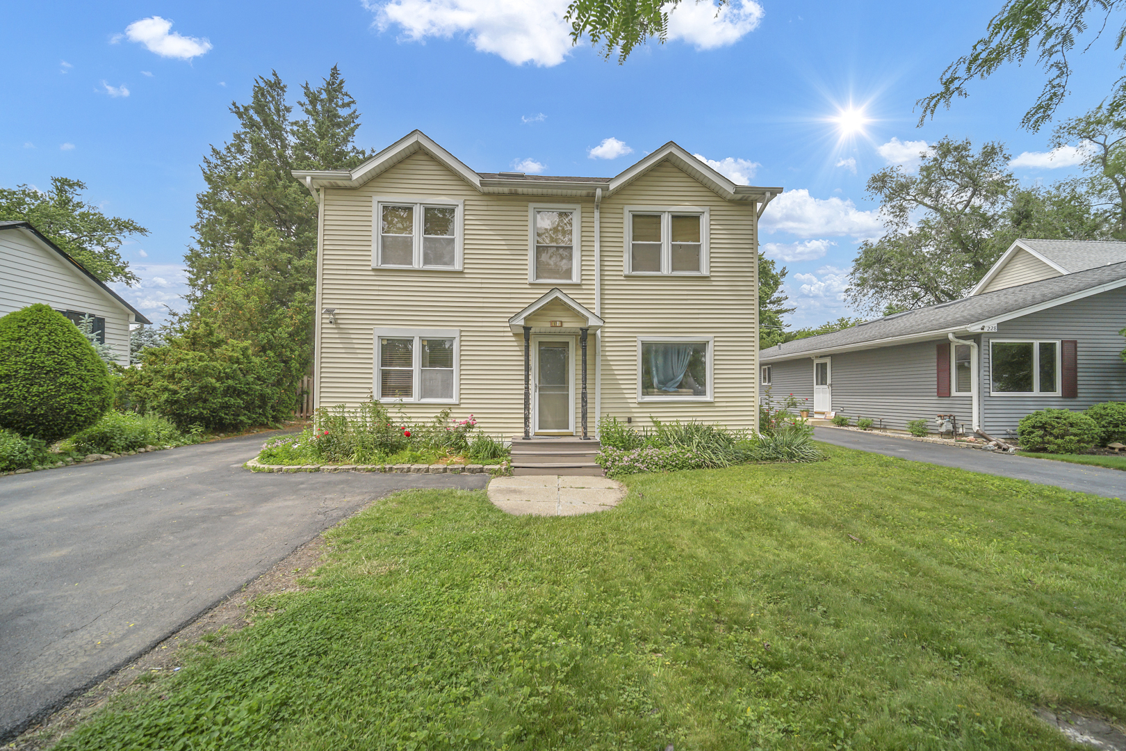 230 W Morris Avenue