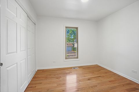 Tiny photo for 532 Iroquois Trail, Carol Stream, IL 60188 (MLS # 12679136)