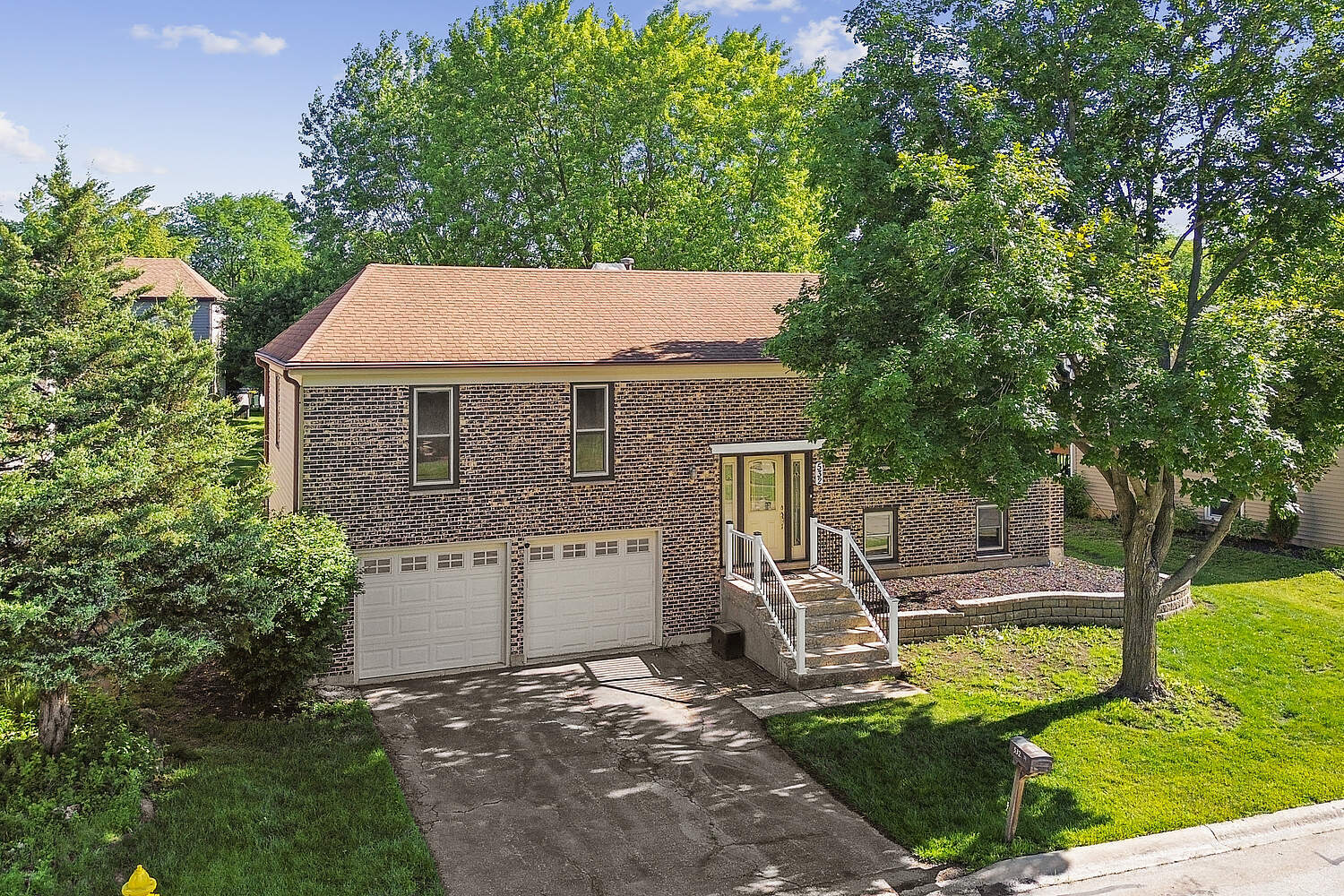 532 Iroquois Trail
