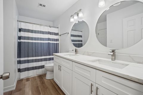 Tiny photo for 532 Iroquois Trail, Carol Stream, IL 60188 (MLS # 12679136)