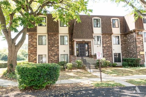 Tiny photo for 835 Waterview Circle #2, Vernon Hills, IL 60061 (MLS # 12491261)