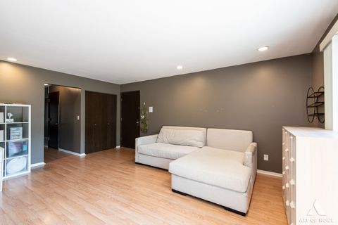 Tiny photo for 835 Waterview Circle #2, Vernon Hills, IL 60061 (MLS # 12491261)