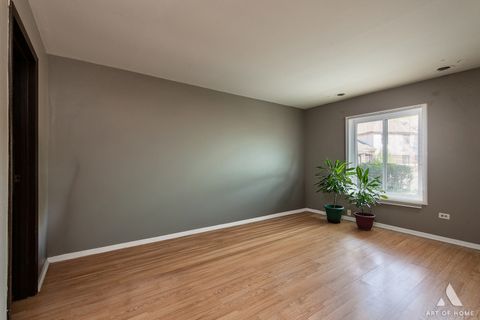 Tiny photo for 835 Waterview Circle #2, Vernon Hills, IL 60061 (MLS # 12491261)